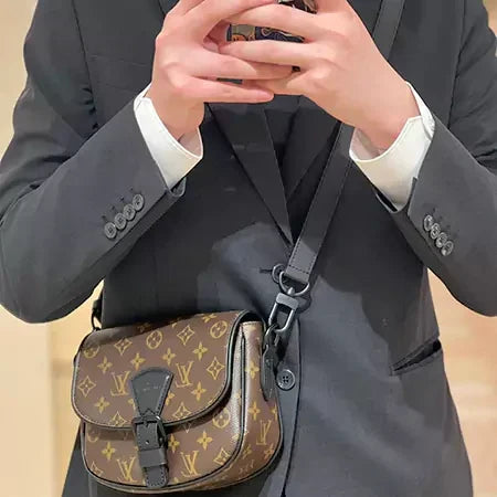 Luxusní taška s vysoce kvalitním koženým vzorem monogramu