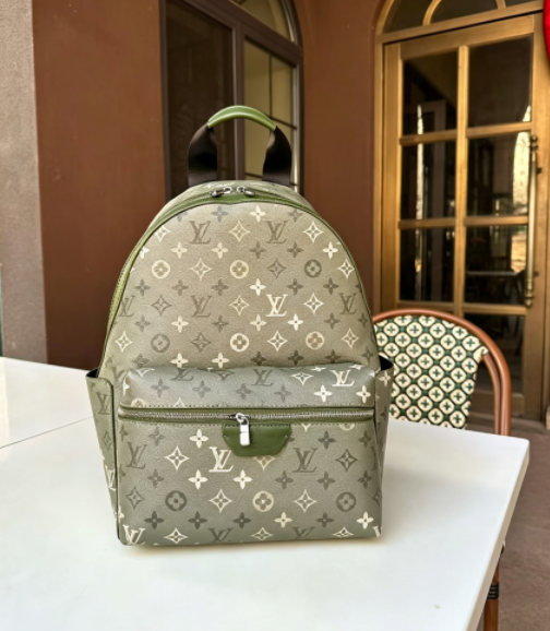 Fashion Monogram Discovery Backpack