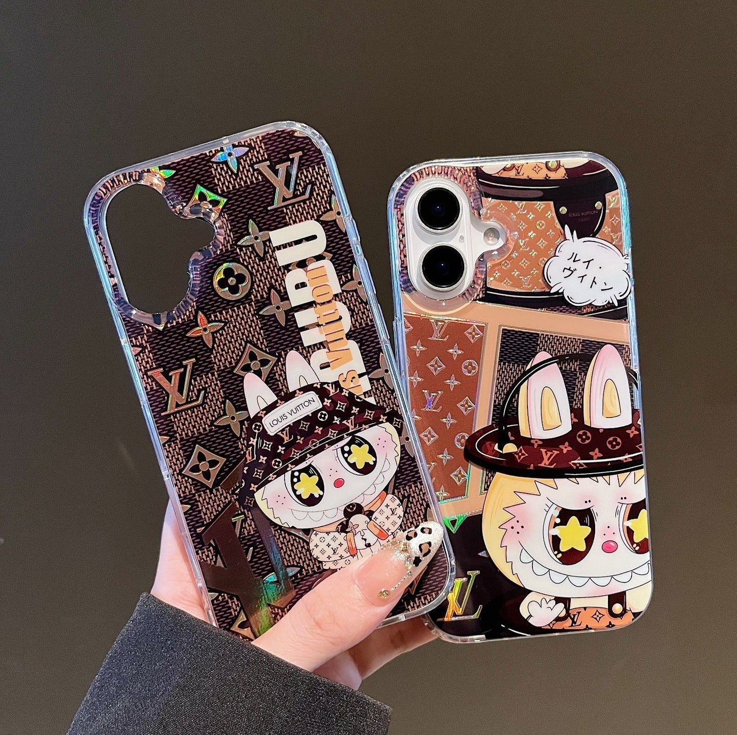 Luksus Labubu L & V iPhone-cover – Cute Meets Class