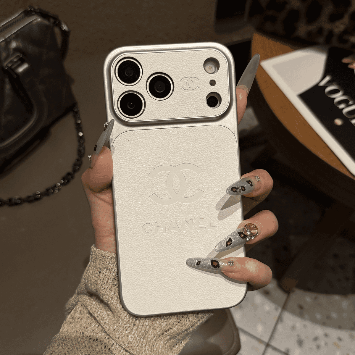 Luxusní embosované kožené ochranné pouzdro na iPhone