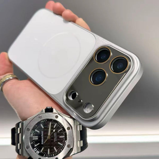 Pouzdro na iPhone kompatibilní s MagSafe — Kovová plná ochrana