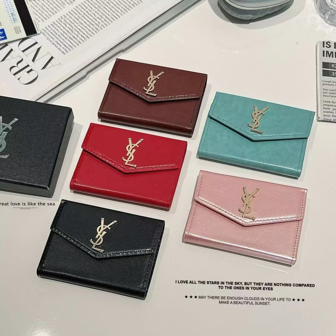 Sealbhóir Cárta Luxurious Clasaiceach