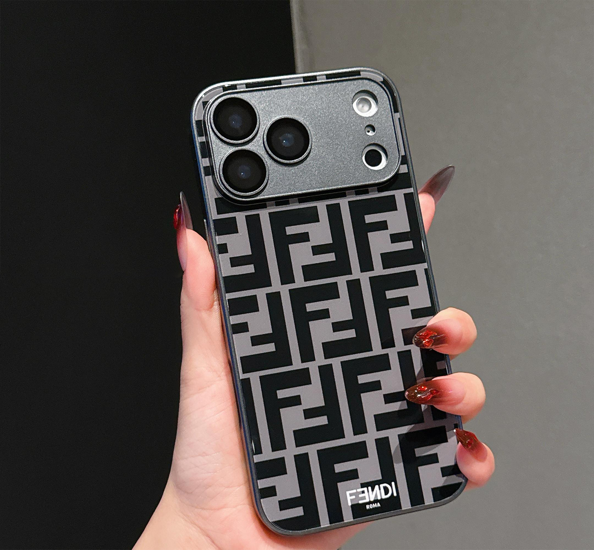 Capa para iPhone à prova de choque com padrão de luxo com proteção para câmera