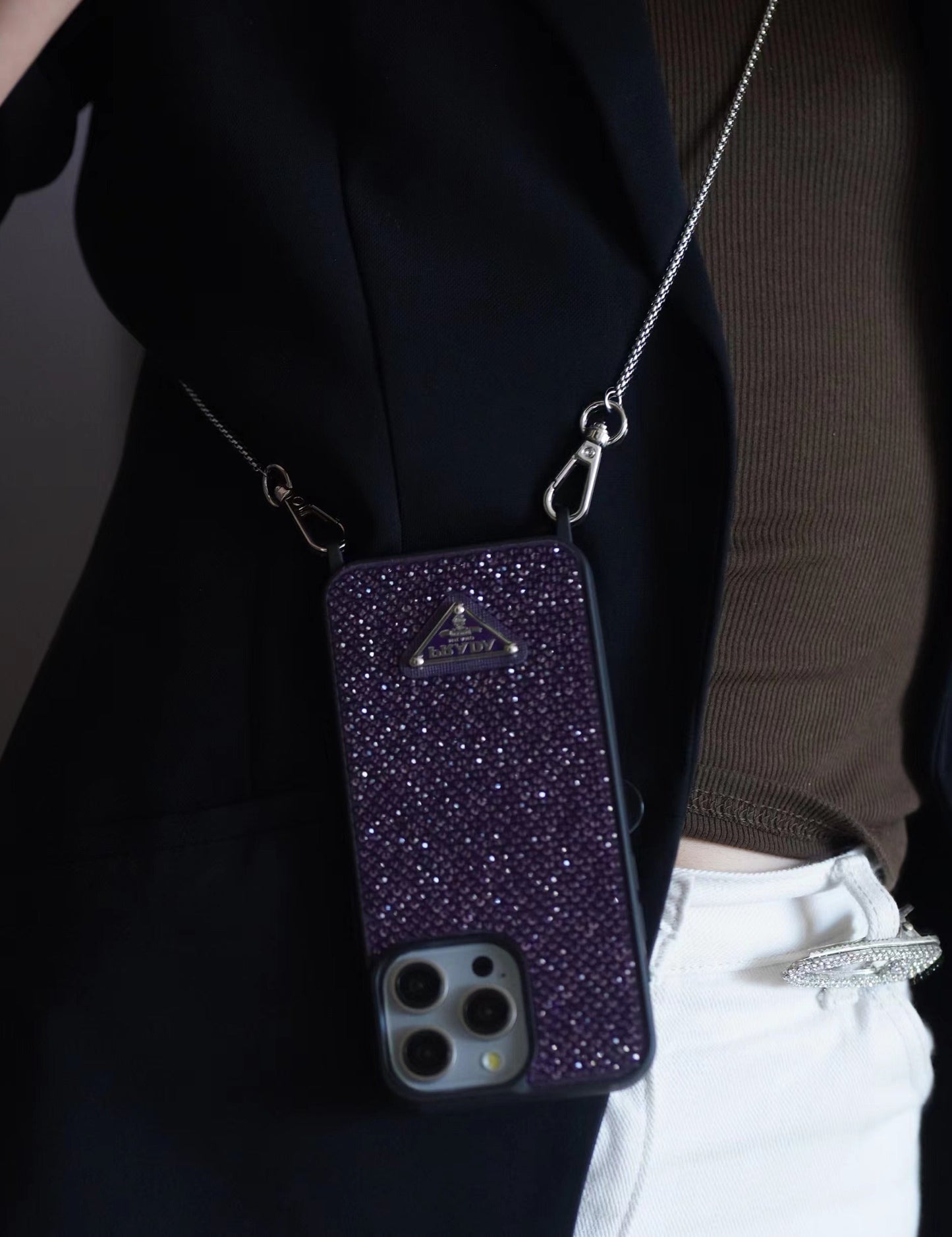 Custodia per iPhone a tracolla di lusso con diamanti