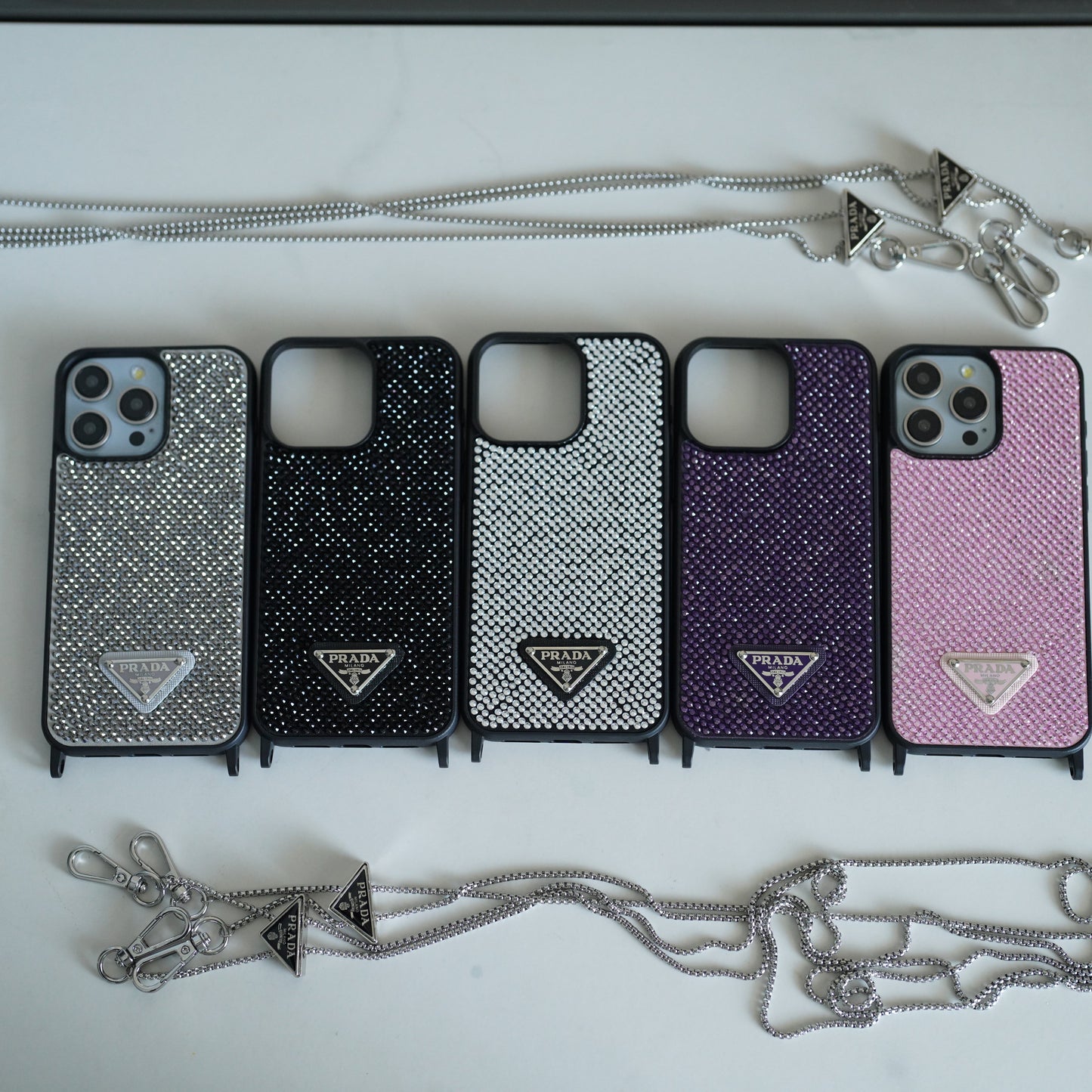 Custodia per iPhone a tracolla di lusso con diamanti
