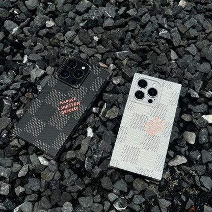 ラグジュアリー ブラック<lAMP>ホワイト スクエア iPhone ケース