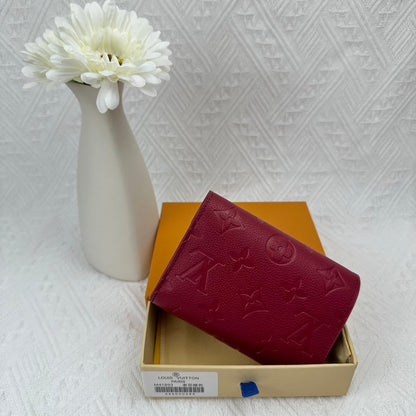 Carteira L-Luxurious Fashion – Sofisticada e Funcional