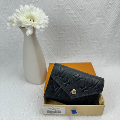 Carteira L-Luxurious Fashion – Sofisticada e Funcional