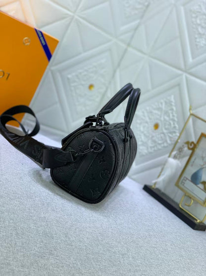 Lou Black Luxus-Ledertasche – Vielseitig, stilvoll & Funktional