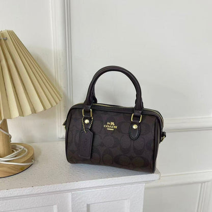 Klassische und stilvolle Handtasche