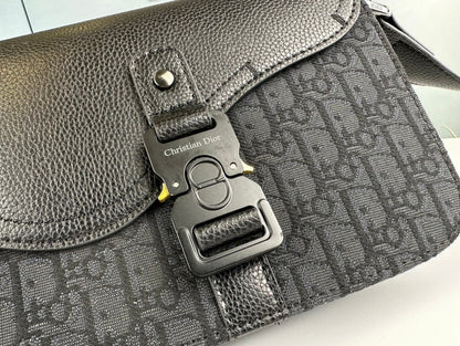 Sac à bandoulière en cuir classique – Design minimaliste, fonction maximale