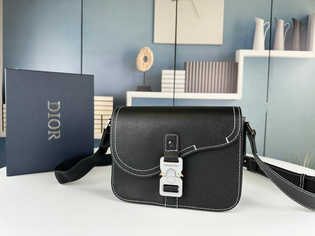 Sac à bandoulière en cuir classique – Design minimaliste, fonction maximale