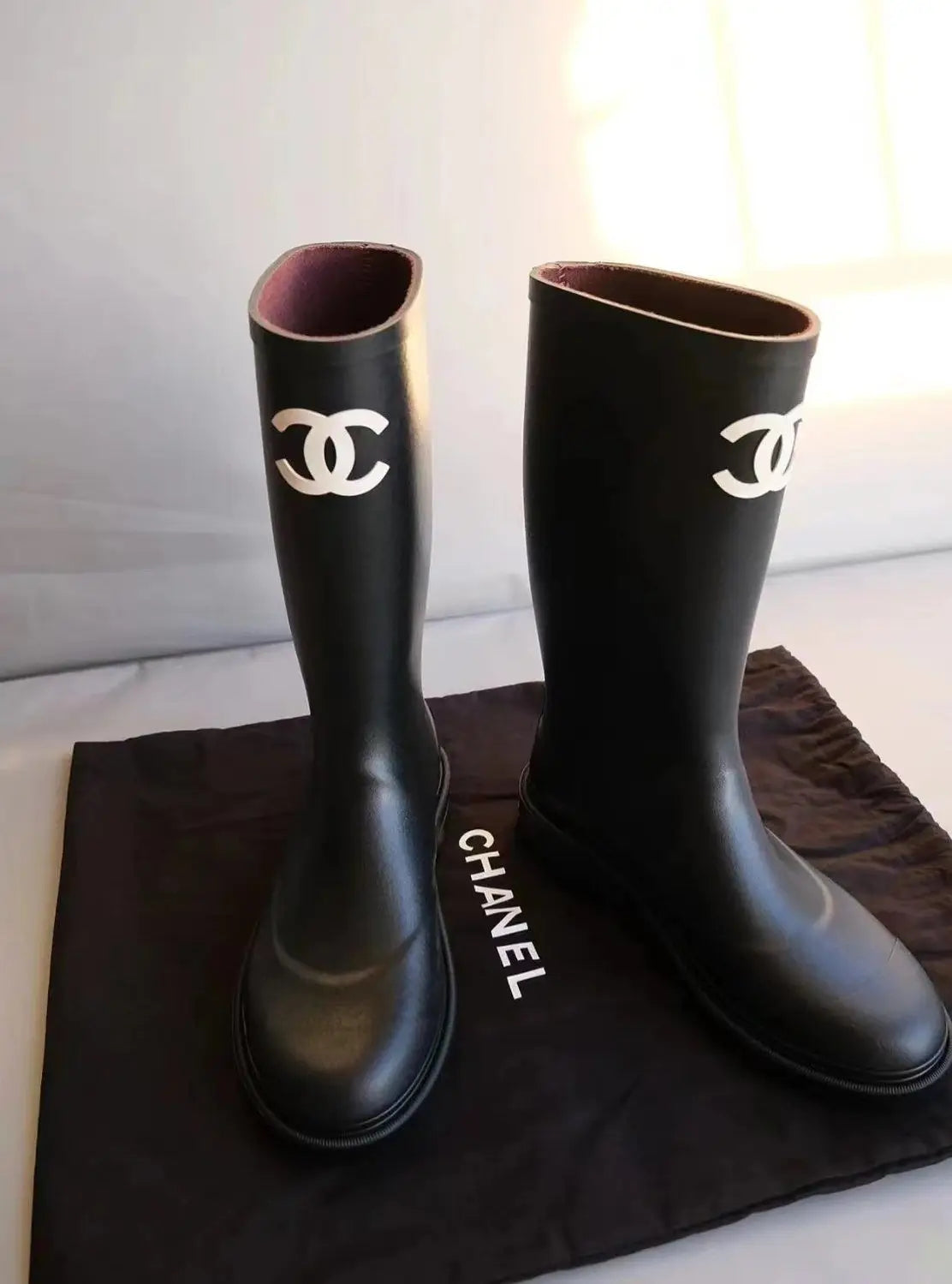 Elegante, klassische, wasserdichte, hohe Stiefel – zeitloser Stil & Komfort
