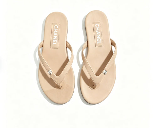 👡 シック & 快適なフラットサンダル