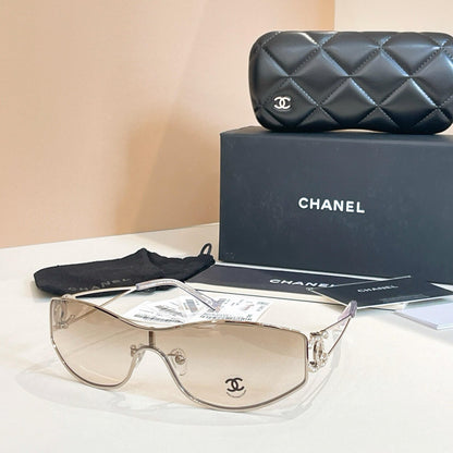 Rhinestone Decor Silver Metal Wrap-Around Gradient Sunglasses