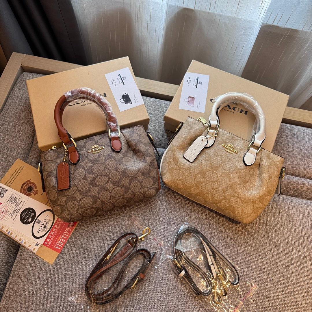 Crafted to Perfection: Mála Láimhe Leathar le Luxe Touch