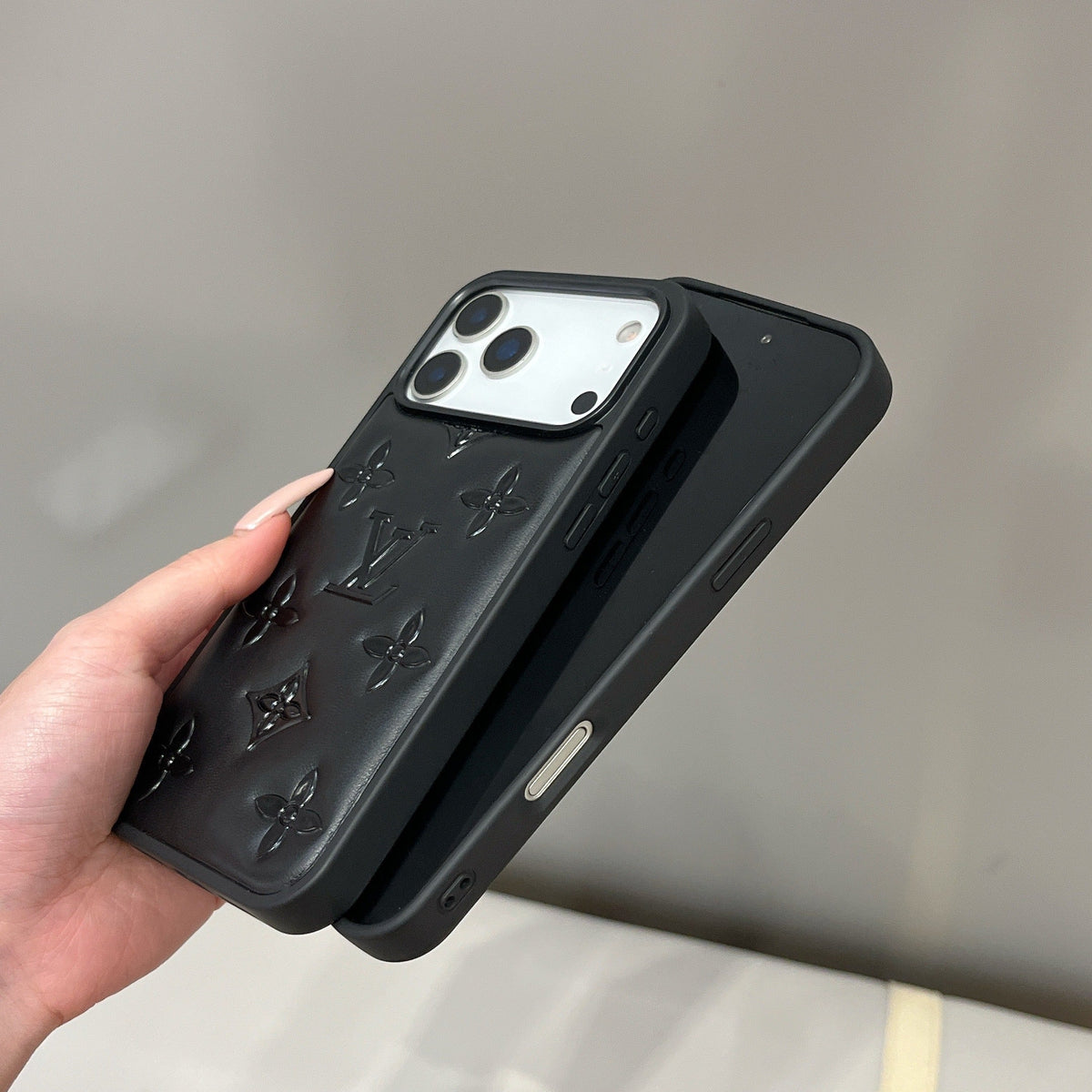 Cás iPhone Dearthóir cabhraithe só 3D