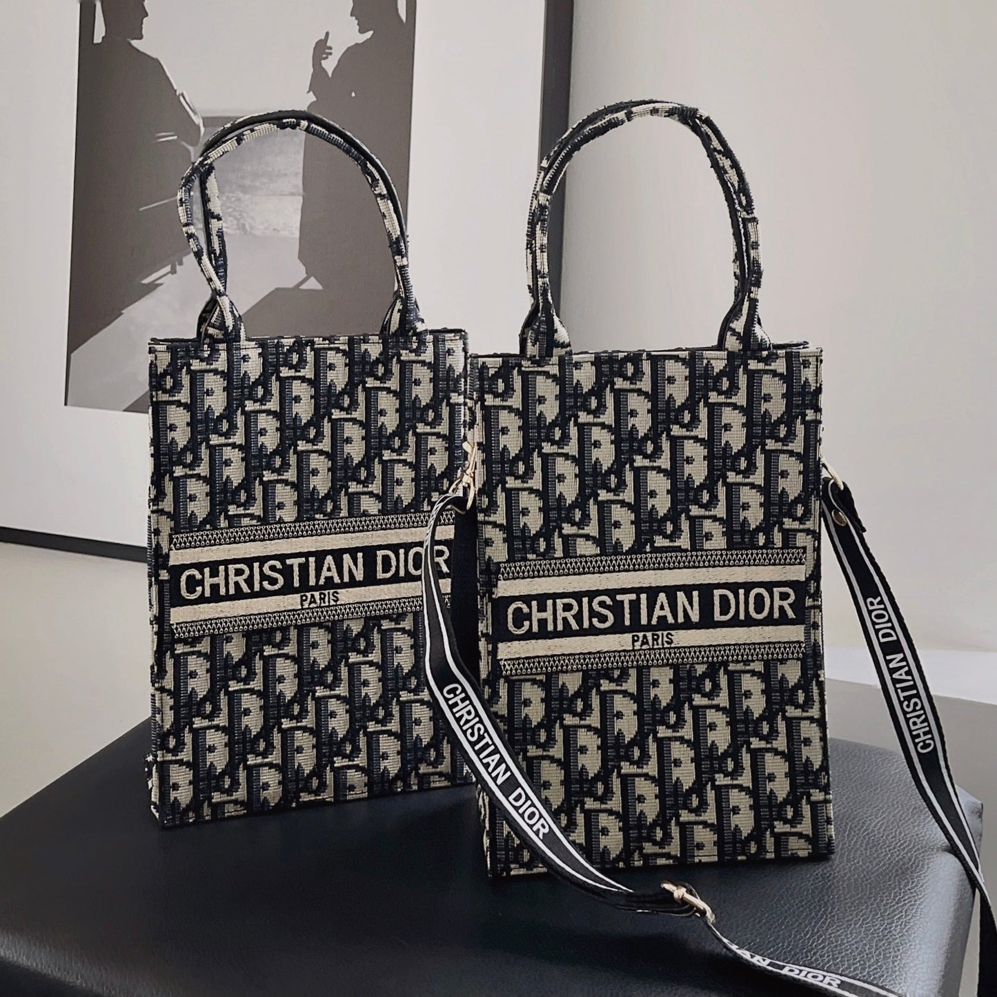 Klasická kabelka s crossbody popruhem