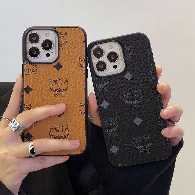 MCM iPhone Cás Dubh-MCK240603