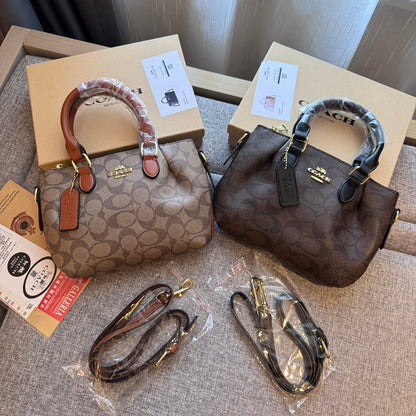 Crafted to Perfection: Mála Láimhe Leathar le Luxe Touch