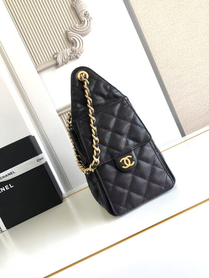 Bolsa pequena CC 25 em couro de bezerro granulado & Bolsa de metal dourado