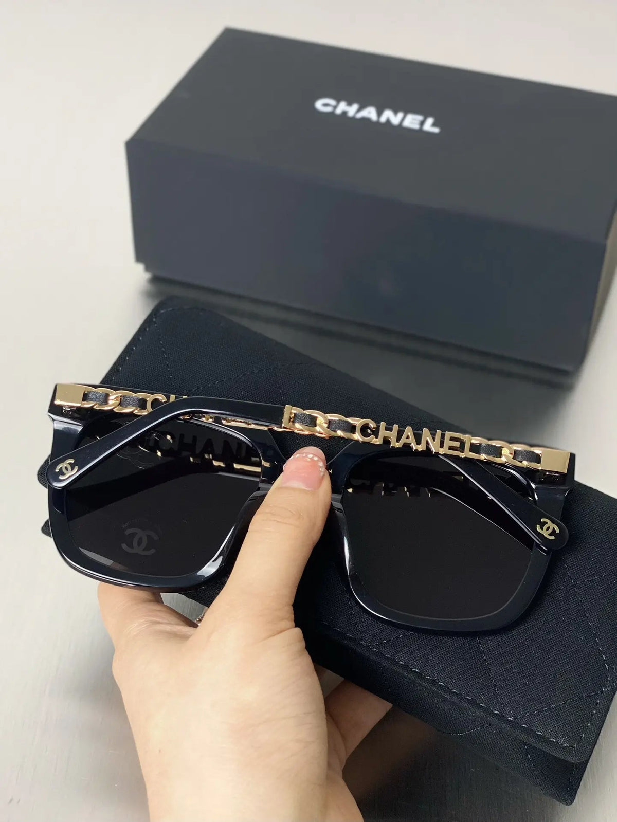 High-End Fashion Plain glasses