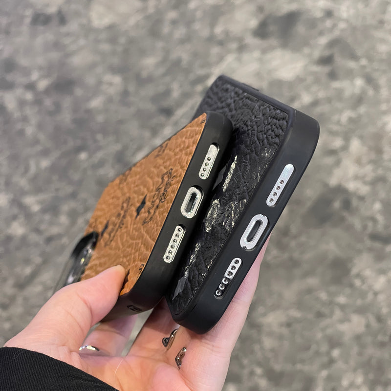 MCM iPhone Cás Dubh-MCK240603