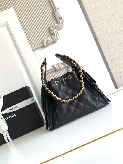 Bolsa pequena CC 25 em couro de bezerro granulado & Bolsa de metal dourado