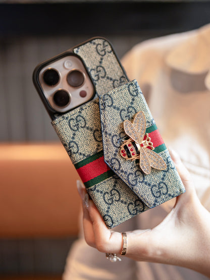Ardchás iPhone Crossbody Préimh le Sealbhóir Cárta & Strap Gualainn