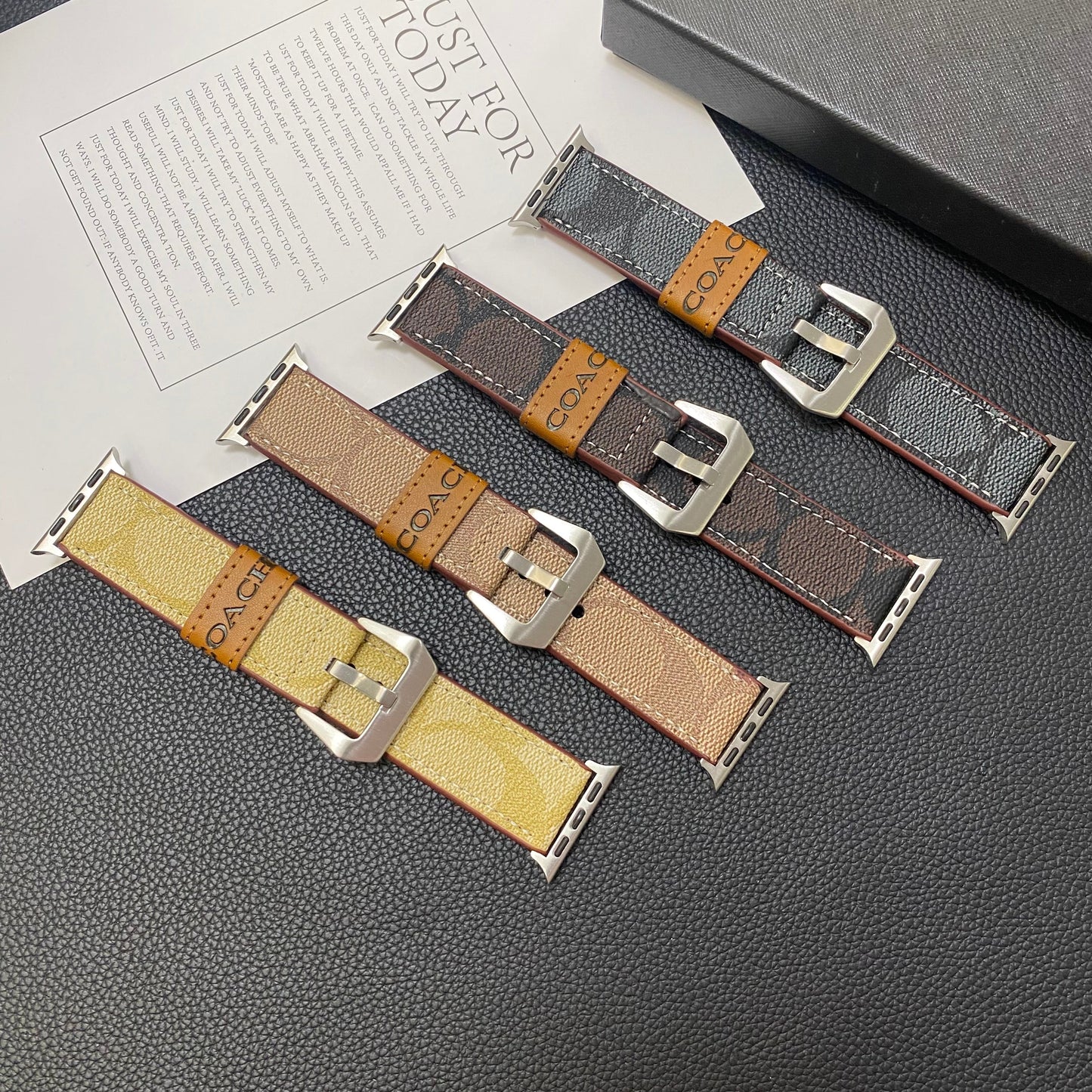 Kožený klasický řemínek Apple Watch světle hnědý-YHK244221710