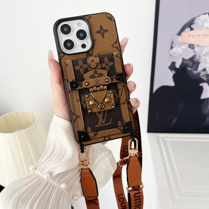 Étui pour iPhone avec chaîne à bandoulière marron de luxe