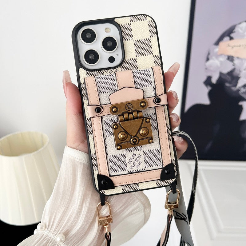 حافظة iPhone فاخرة باللون الأسود  &  باللون الأبيض