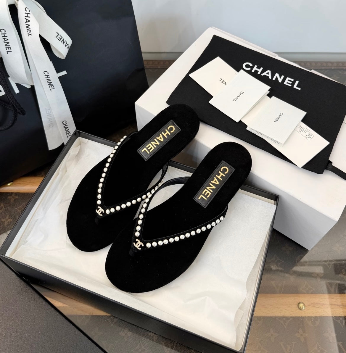 👡 Schick &  Bequeme flache Flip-Flops