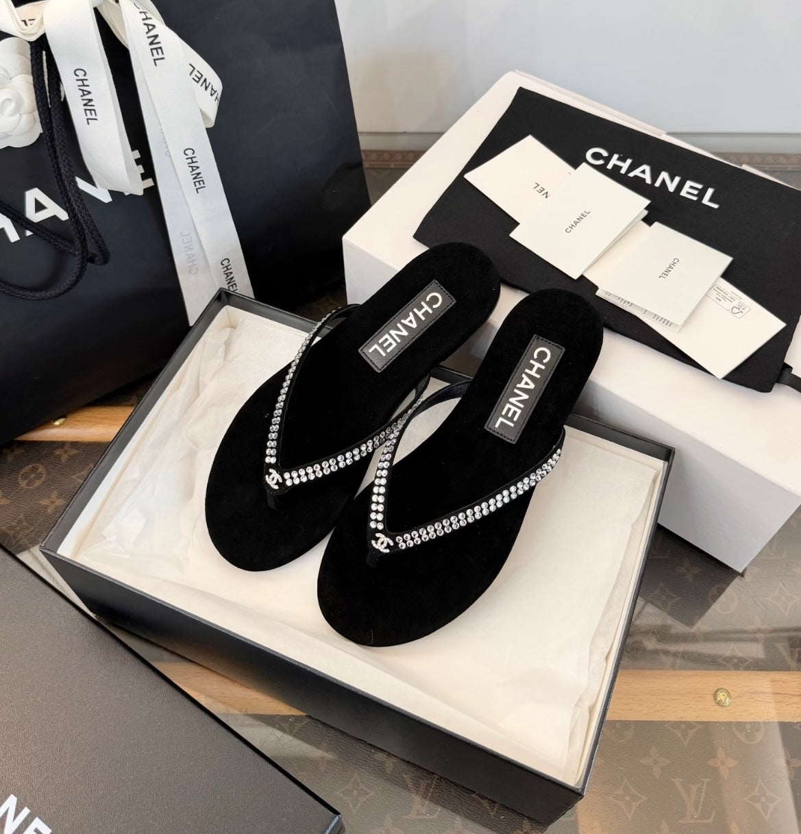 👡 Schick &  Bequeme flache Flip-Flops