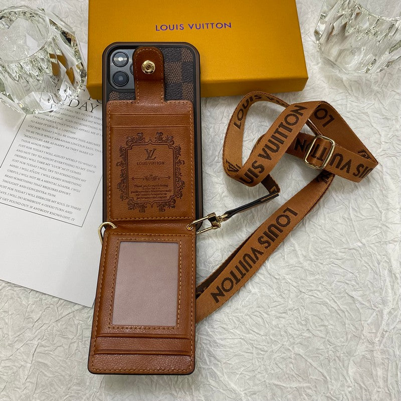 Luxuriöse iPhone-Hülle mit Kartentaschenkette