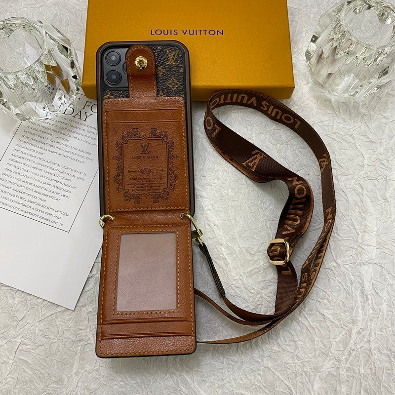 Luxuriöse iPhone-Hülle mit Kartentaschenkette