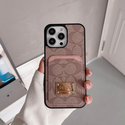 Skórzane etui na iPhone'a w klasycznej torbie na karty