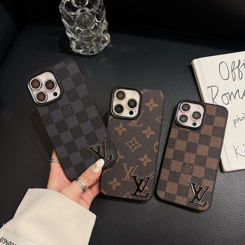 Étui pour iPhone en cuir avec logo noir de luxe