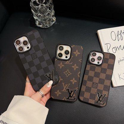 Étui pour iPhone en cuir avec logo noir de luxe