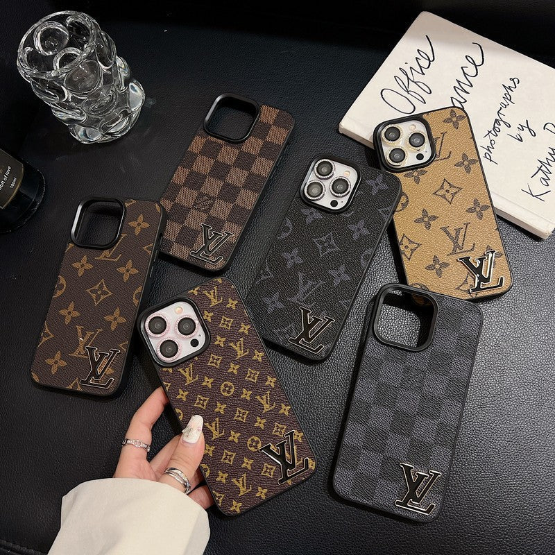 Étui pour iPhone en cuir avec logo noir de luxe