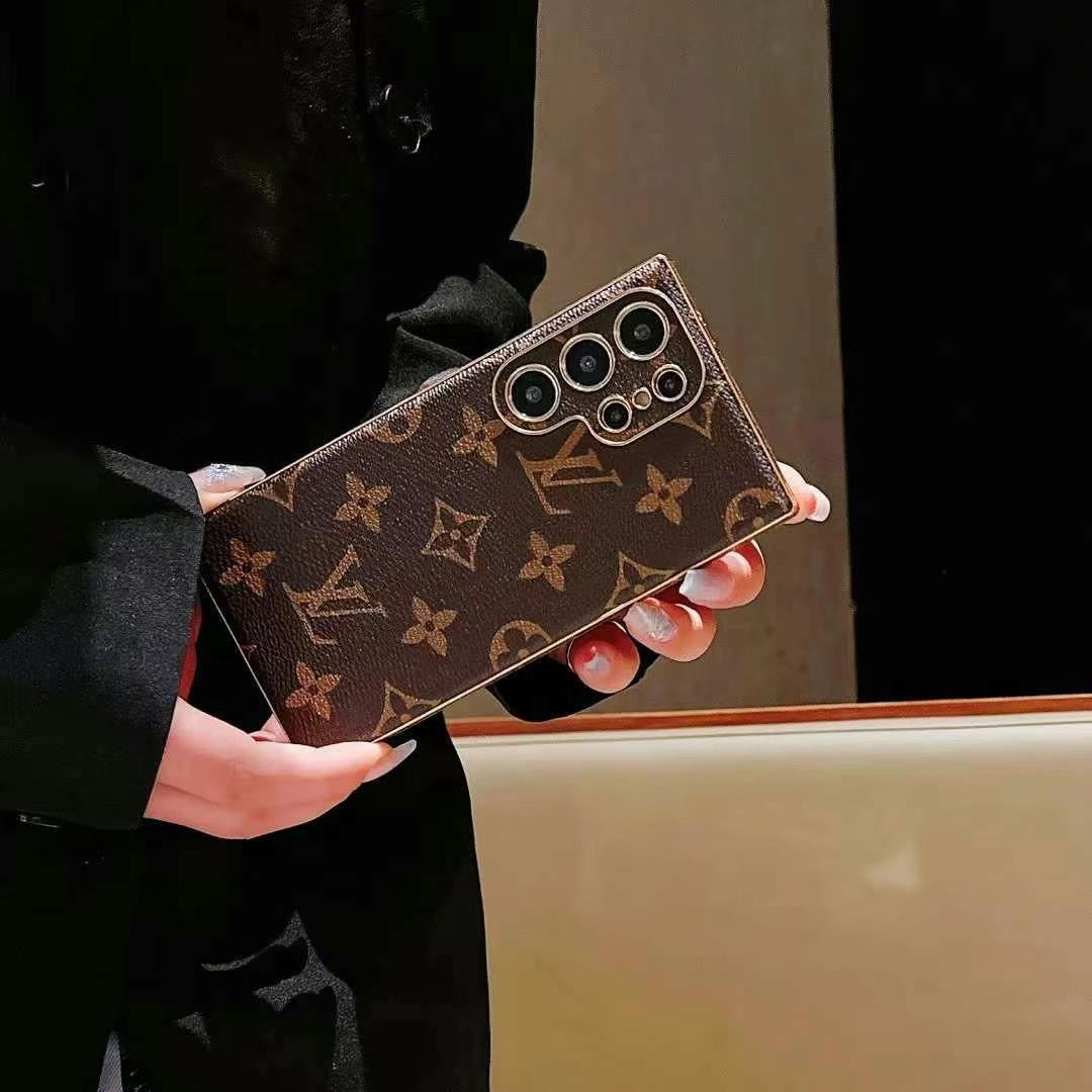 OVITEK ZA TELEFON RJAVE BARVE ZA SAMSUNG GALAXY