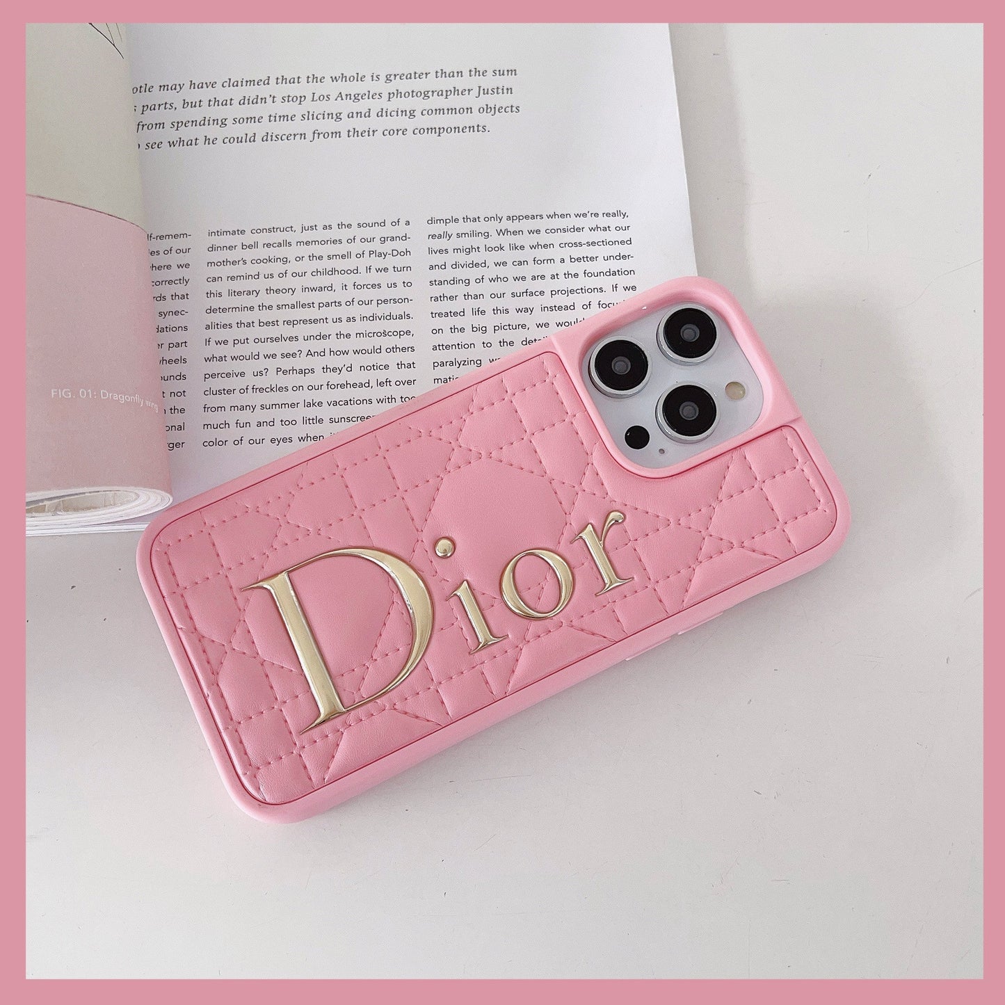 Custodia per iPhone in pelle con logo dorato alla moda