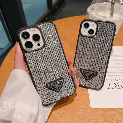Custodia per iPhone di lusso con catena a tracolla con diamanti