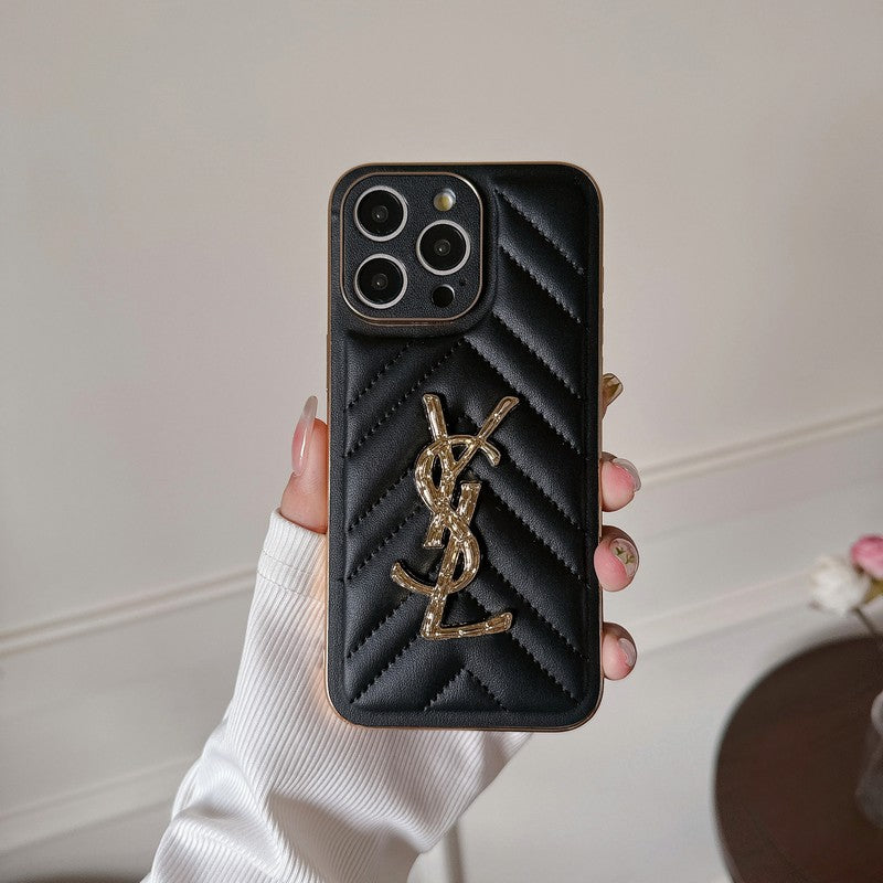 Skórzane etui na iPhone'a w kolorze Saint Color