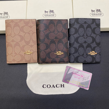 Porta passaporto CO Classic in pelle: elegante organizer da viaggio