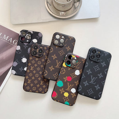 ラグジュアリーなクラシックカラーのレザーiPhoneケース