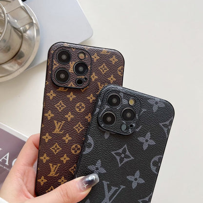 ラグジュアリーなクラシックカラーのレザーiPhoneケース