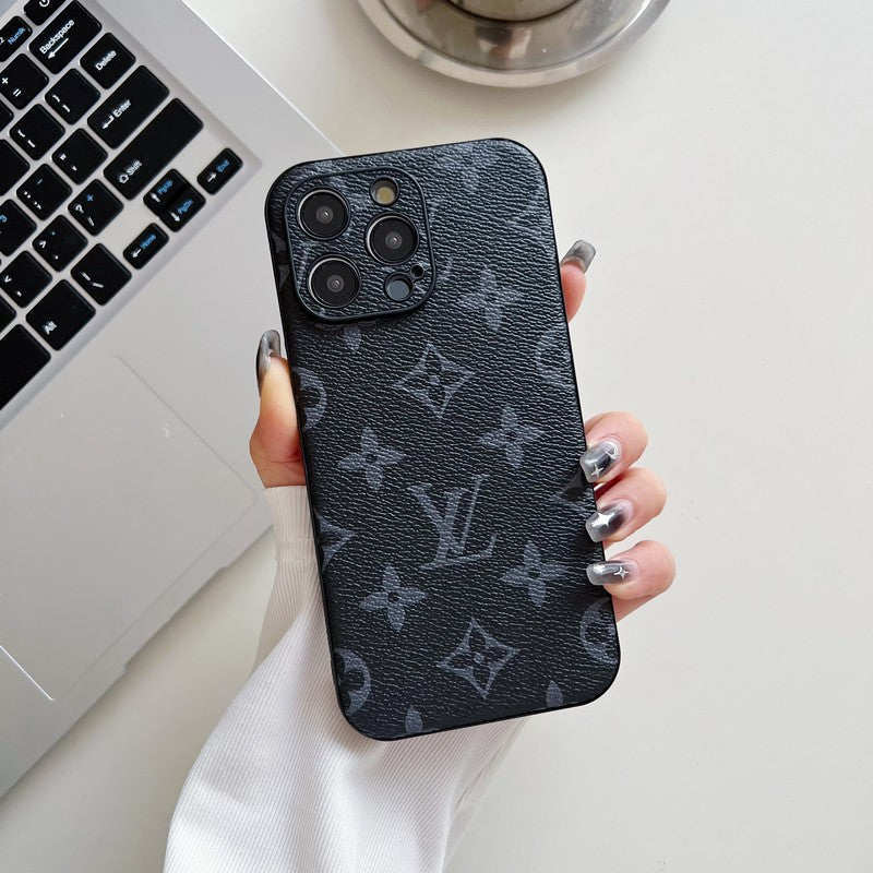 ラグジュアリーなクラシックカラーのレザーiPhoneケース
