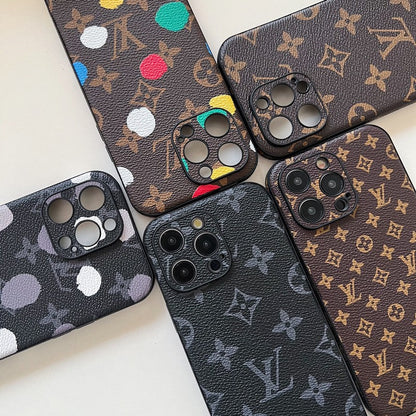 ラグジュアリーなクラシックカラーのレザーiPhoneケース