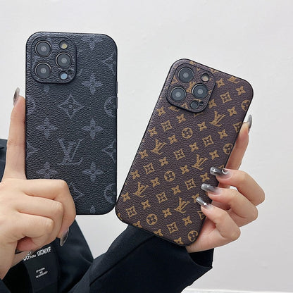 ラグジュアリーなクラシックカラーのレザーiPhoneケース